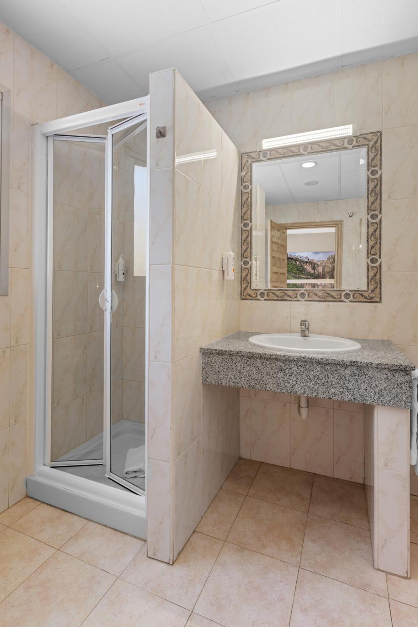 Vas Malaga Ciudad Hotel Eksteriør billede